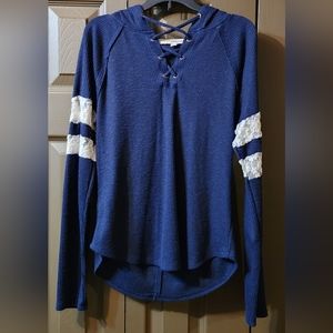 (NWOT) Rewind, Juniors Medium, deep blue varsity stripe knit long sleeve top